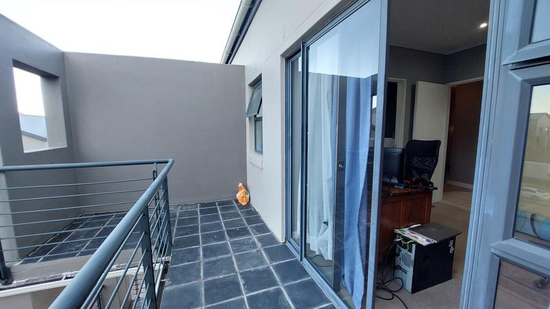2 Bedroom Property for Sale in Tyger Waterfront Western Cape